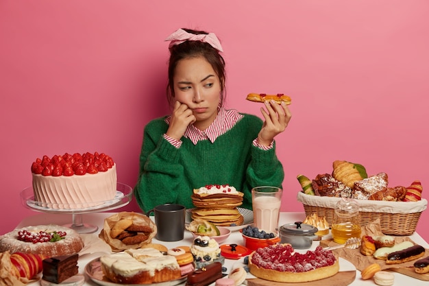 7 of the worst eating habits